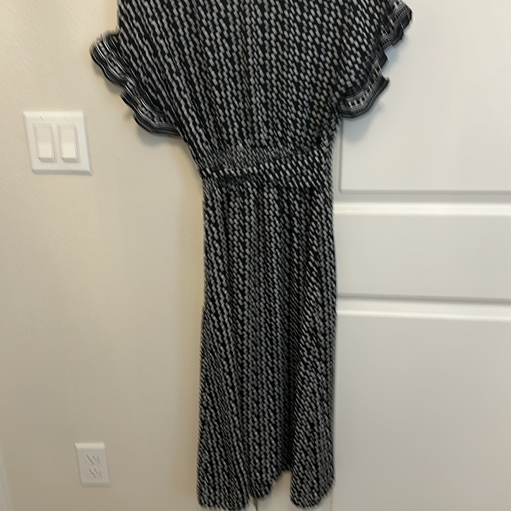 Max Studio (S) wrap style black white polka dot dress elastic waist and pockets - Picture 6 of 7